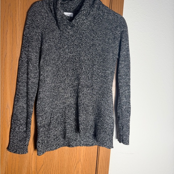 Women's Calvin Klein Black Sweater size Medium - Picture 2 of 8